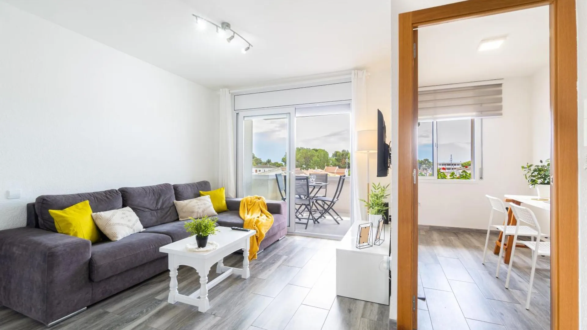 Appartement Penthouse - Sea Views & 5Min To Beach - Fast Wifi - Ac Creixell